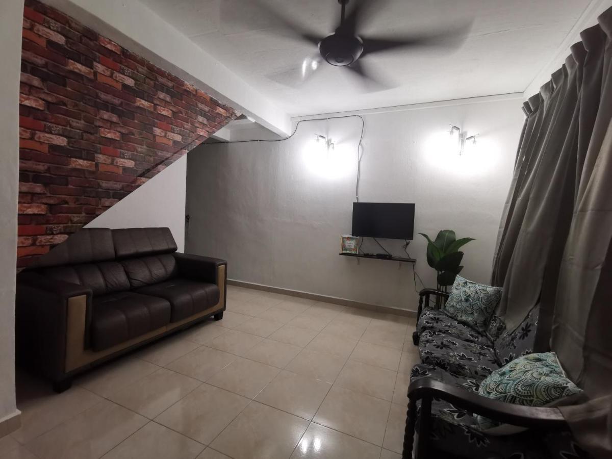 Sri Makmur Pontian Homestay Pontian Besar Bagian luar foto